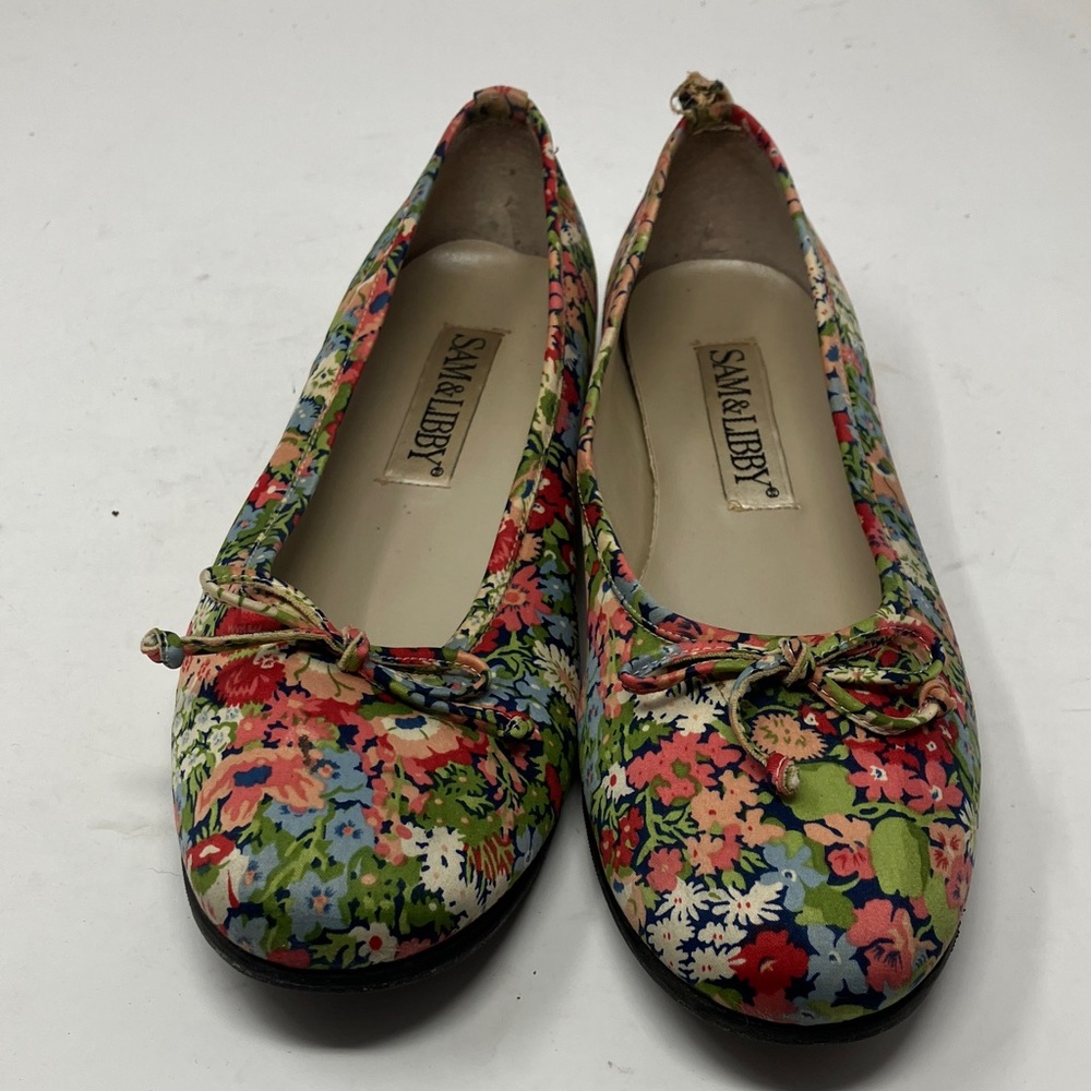 Sam & Libby Sophie Floral-Print Ballet Flats Size 7.5M